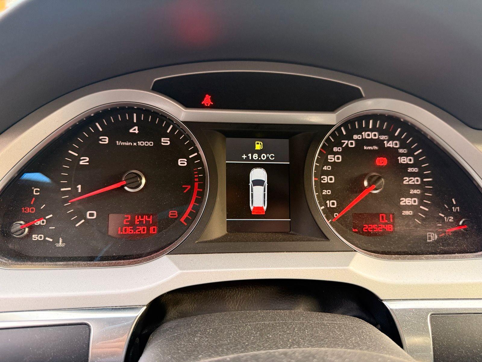 Audi A6 2011 — photo 6