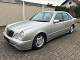 Mercedes-Benz Mercedes - Benz E240 Avantgarde - TÜV Neu ... - gebrauchte Mercedes-Benz E 240 aus dem Jahr 2000