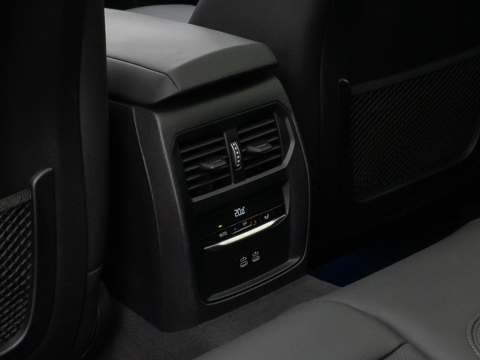 BMW 318 d M Sport Panorama Kamera HUD DAB HiFi AHK, миниатюра 30