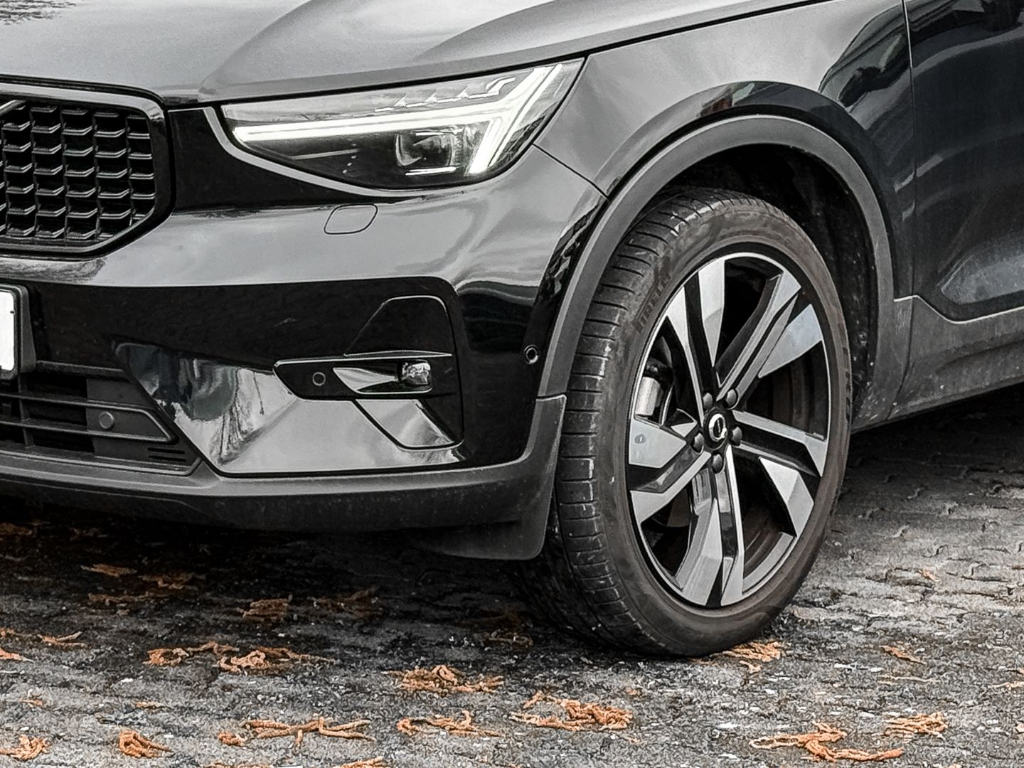 Volvo XC40 Ultimate Dark 2WD StandHZG Digitales Cockpi imagem 3