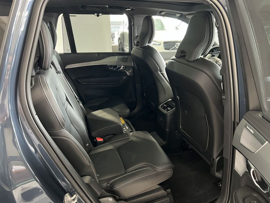 Volvo XC90 T8 Plus Bright Recharge AWD FourC AHK B&W