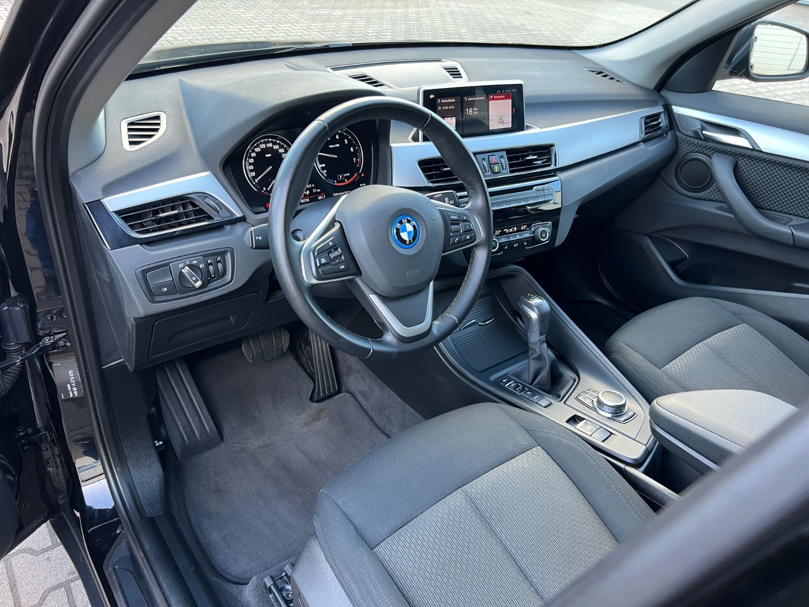 BMW X1 25e xDrive Advantage "KAMERA/LED/DAB/NAVI" foto 20