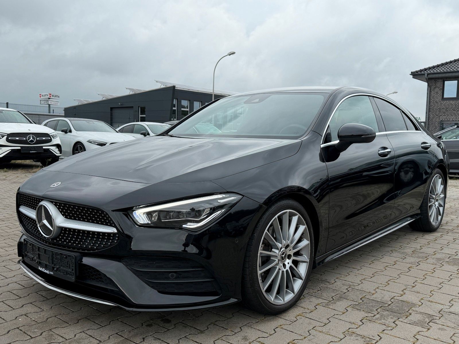 Mercedes-Benz CLA 200 AMG line