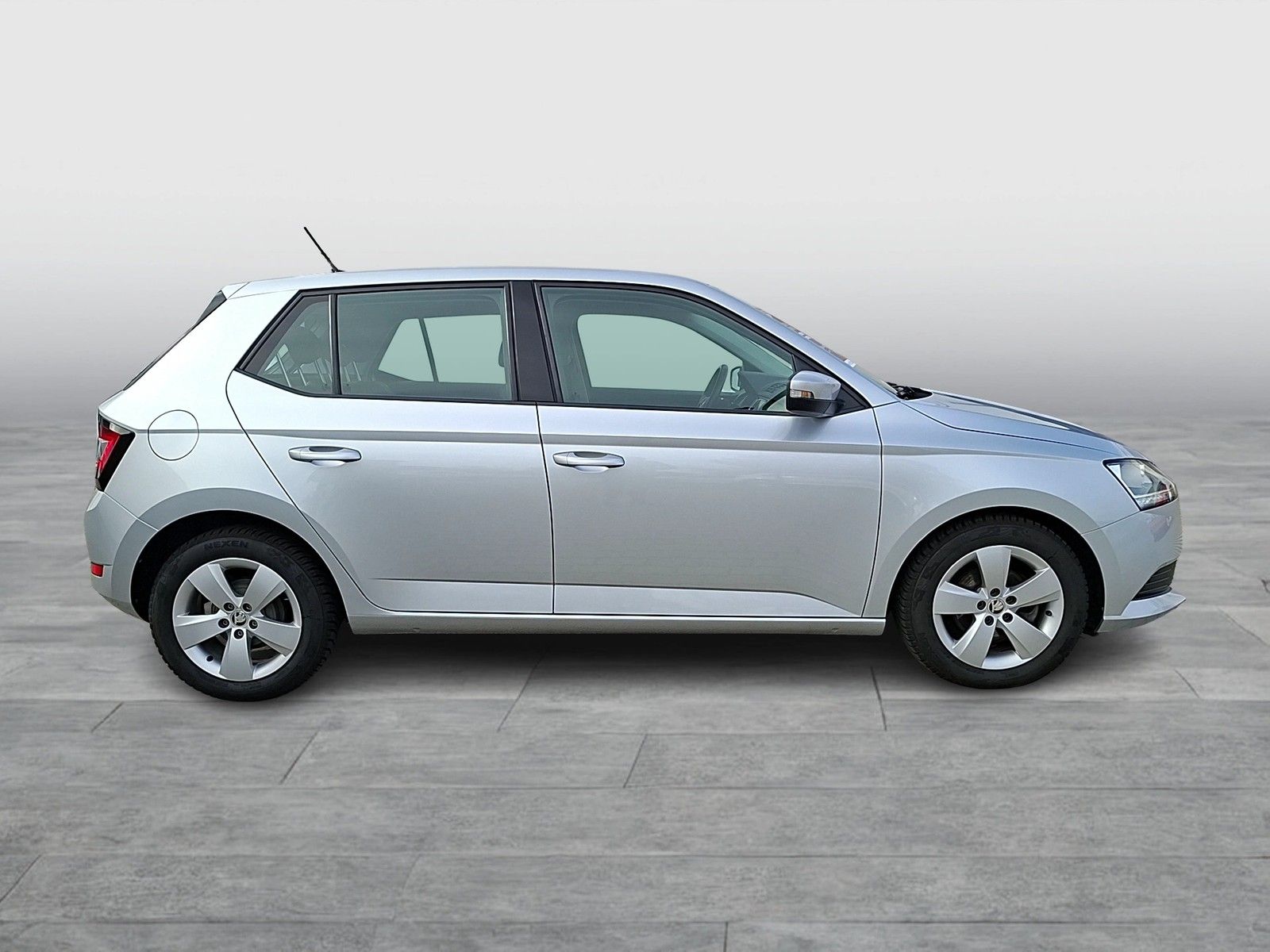 Fahrzeugabbildung SKODA Fabia 1.0 Cool-Plus Klima DAB PDC SH