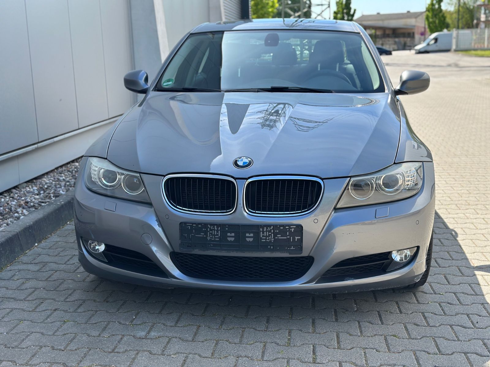 BMW Limousine 318i/Xenon/NaviProf/PDC/Tempomat/GlasD