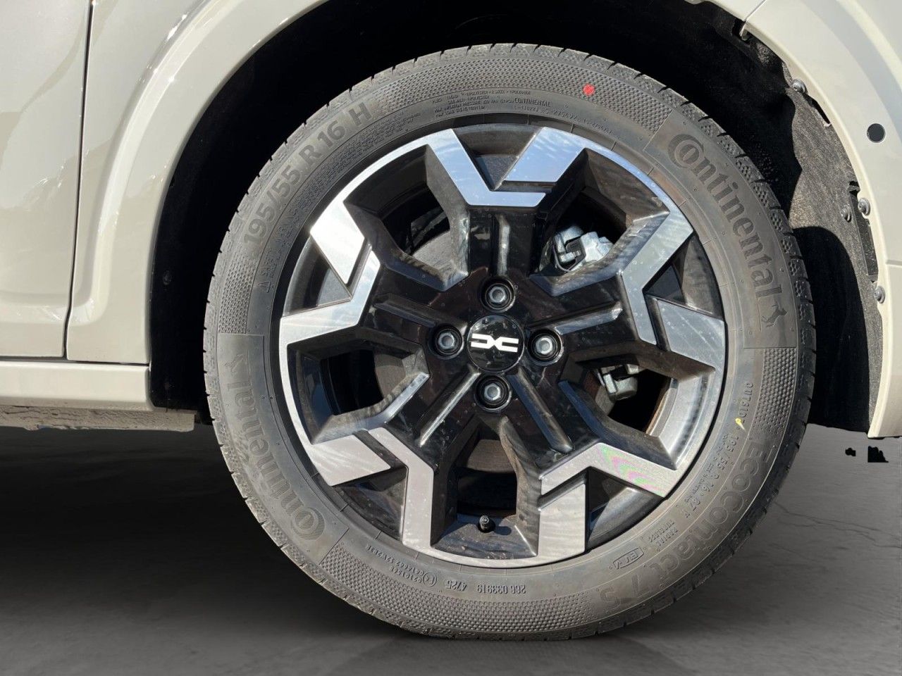 Dacia Sandero - Bild 4