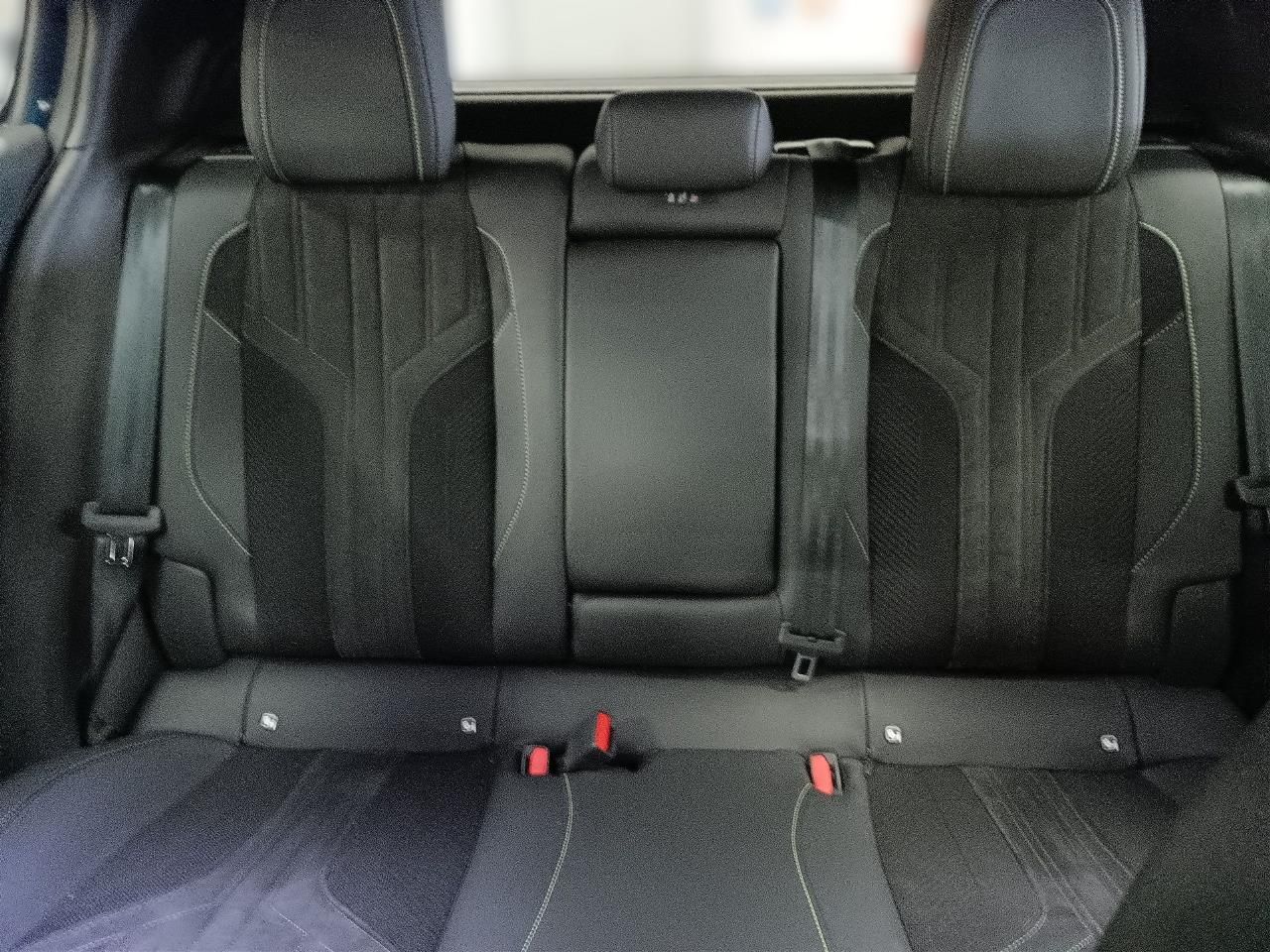 Fahrzeugabbildung Peugeot 408 GT 1.6 PlugIn Hybrid 225 e-EAT8