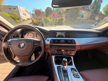 BMW 525 - 12