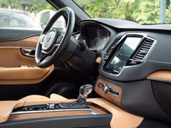 Volvo XC 90 – 15 / 30
