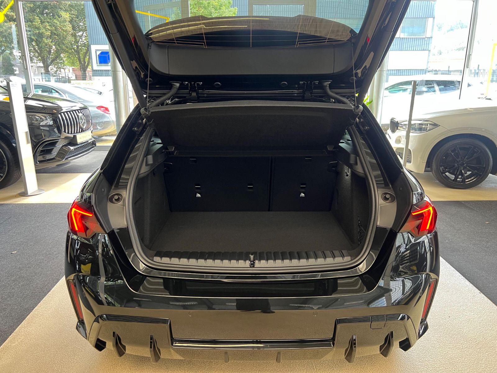 Fahrzeugabbildung BMW 116 M Sport Paket *Harman-Kardon*Kamera*