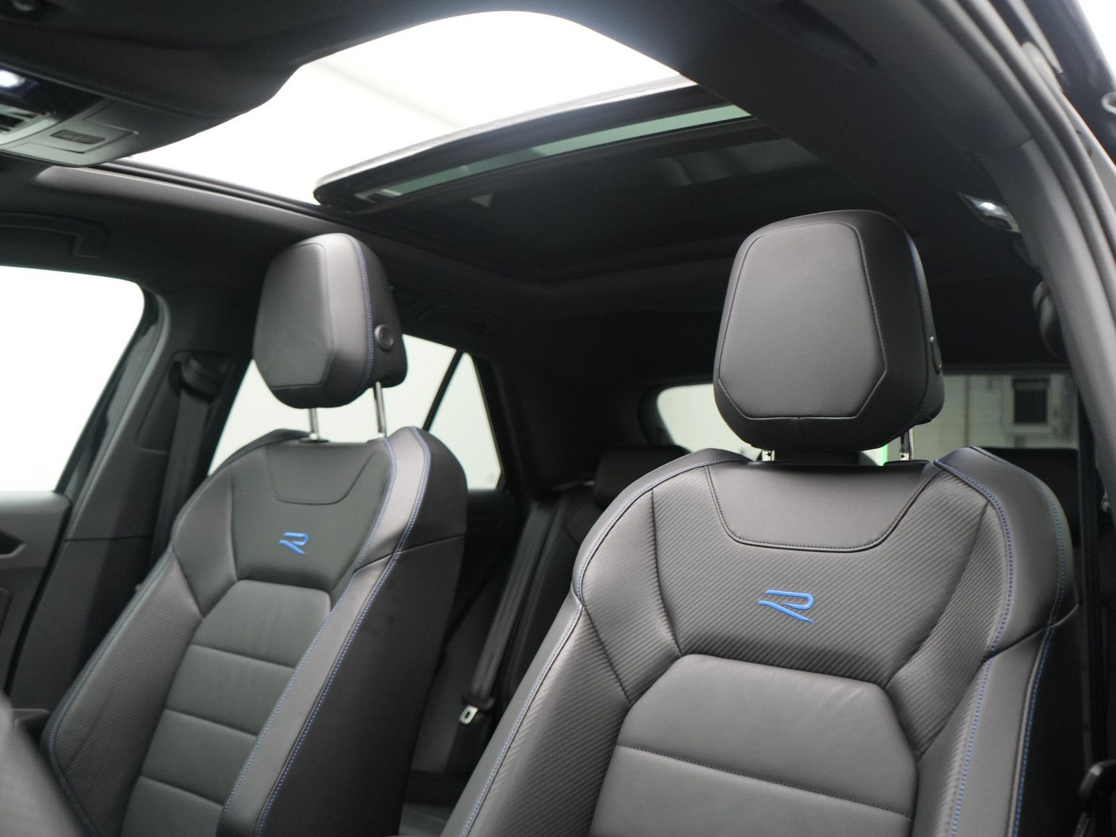 Volkswagen T-Roc - Bild 4