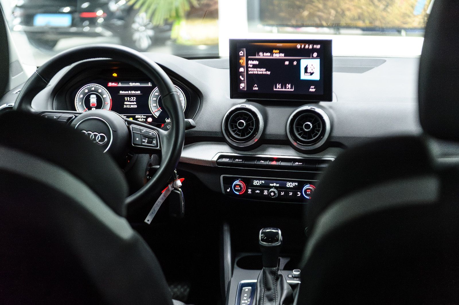 Fahrzeugabbildung Audi Q2 35 TFSI S line 1.5 S-Tronic LED+KAM+VIRTUAL