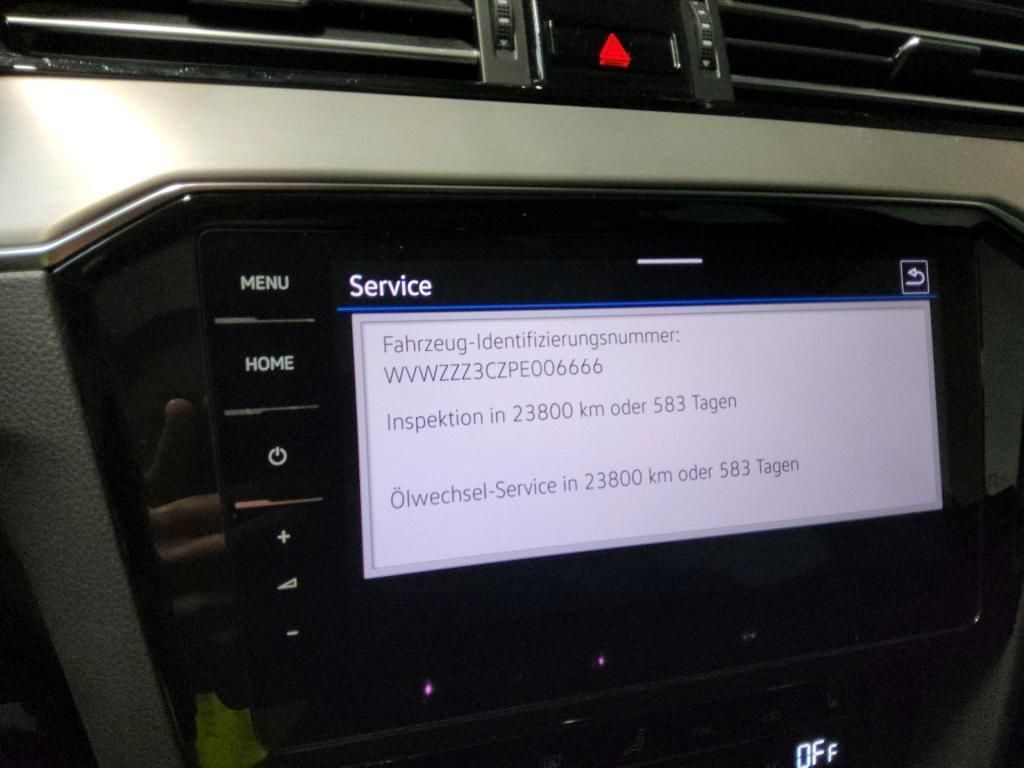 Volkswagen Passat Variant Elegance 2.0 TDI SCR Pano*PDC*RFK