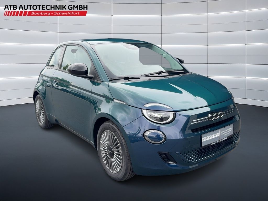 Fahrzeugabbildung Fiat 500 Hybrid Limousine ICON, K-Paket,Rückfahrkamer