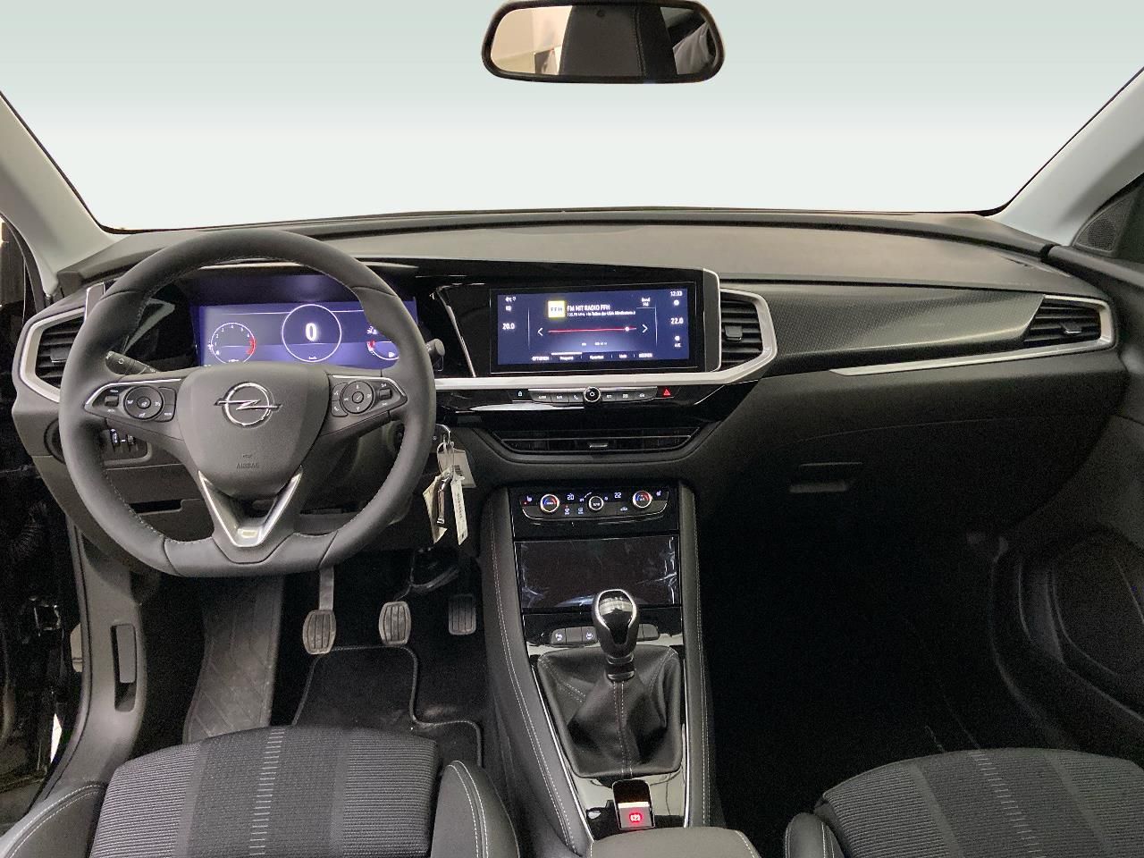 Fahrzeugabbildung Opel Grandland 1.2 Turbo GS