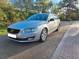 Volvo V70 D4 AWD Black Edition Geartronic Black Ed... - Volvo V70: Edition