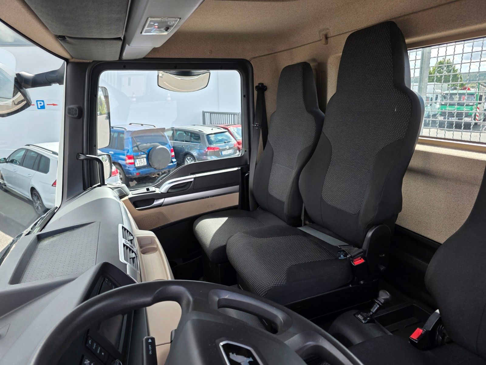 Fahrzeugabbildung MAN TGM 13.250 4x4 BL Allrad 37.917km Klima 3 Sitze