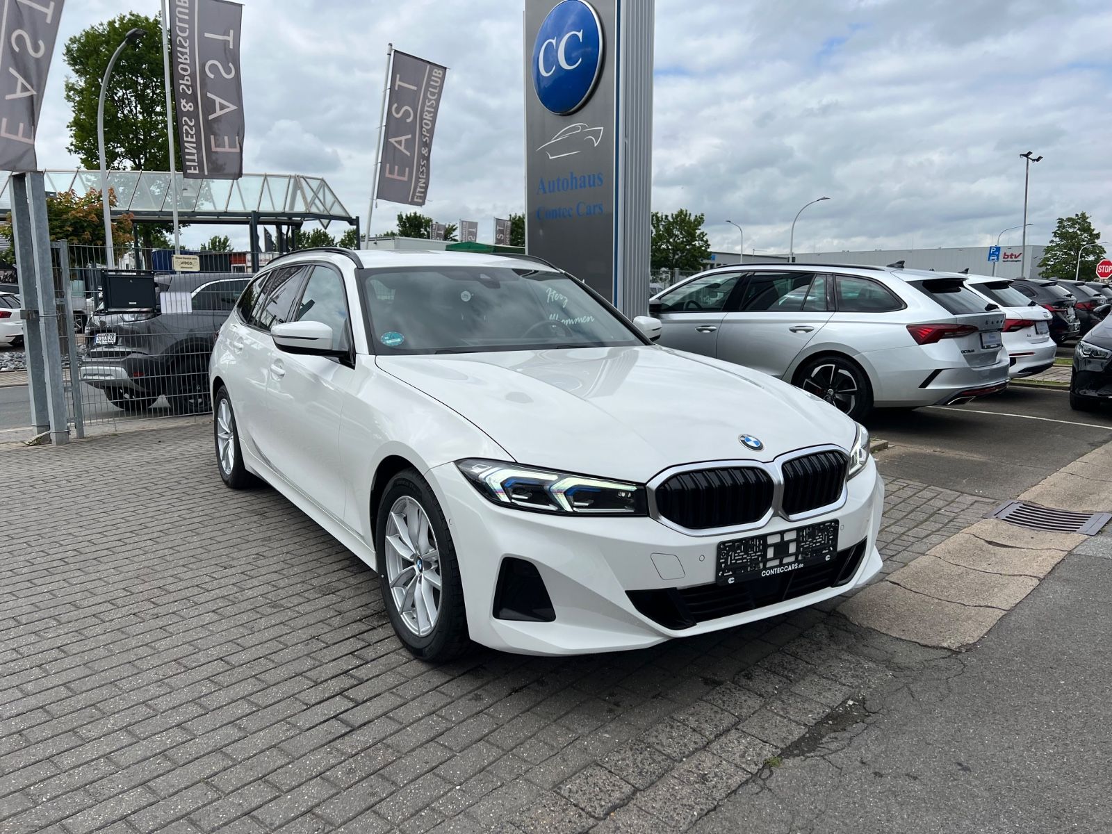 BMW 318d Touring AHK+HuD+ACC+Park Assist+Sportsitze foto 3