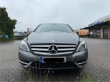 Mercedes-Benz 200 BlueEFFICIENCY Sports Tourer - Mercedes-Benz 200: S200