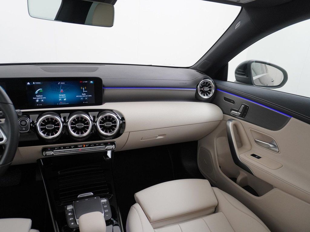 Mercedes-Benz CLA 200 Shooting Brake Business Solution Luxury