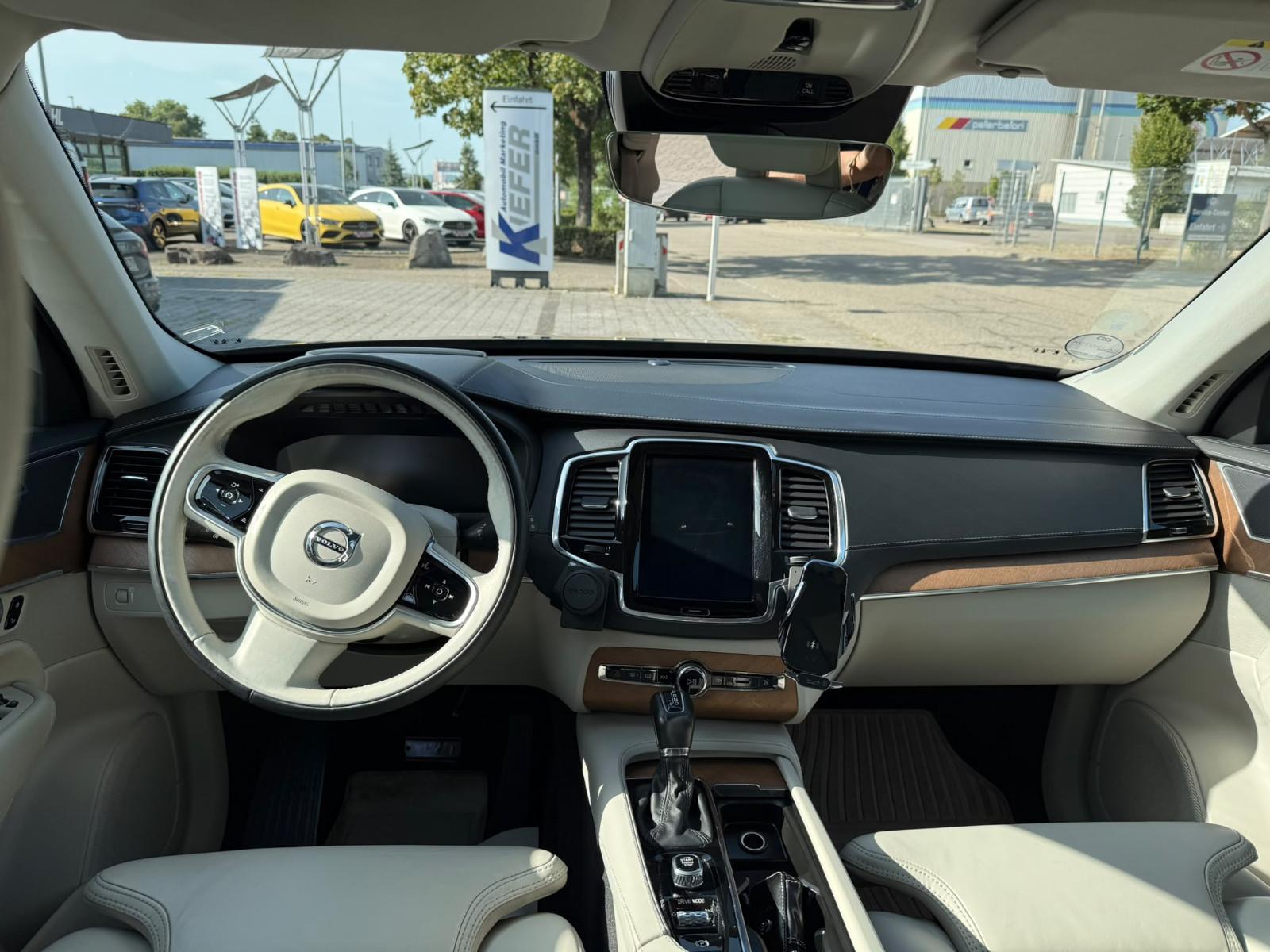 Volvo XC90 2.0 D Inscription AWD*Navi*LED*Head-Up*