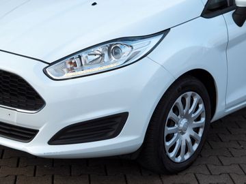 Bild 9 Ford Fiesta 1,0 Automatik Sitz-/Frontscheibenheizung