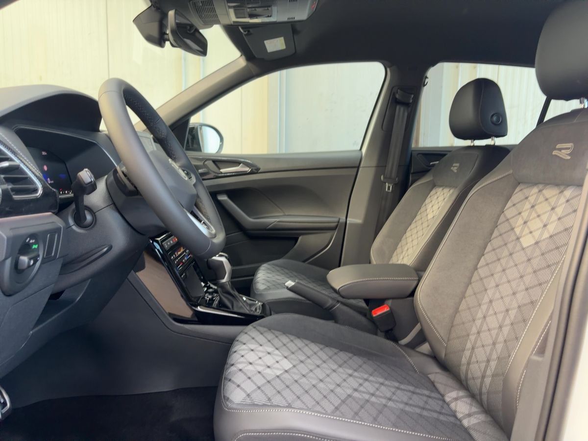 Volkswagen T-Cross - Bild 8
