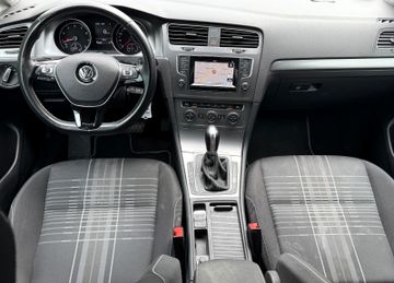 Volkswagen Golf - 11