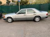 Mercedes-Benz Mercedes Benz w124 250D H-Zulassung - Mercedes-Benz 250: W124 D