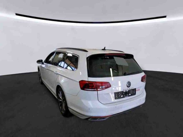 Volkswagen Passat Variant - Bild 2