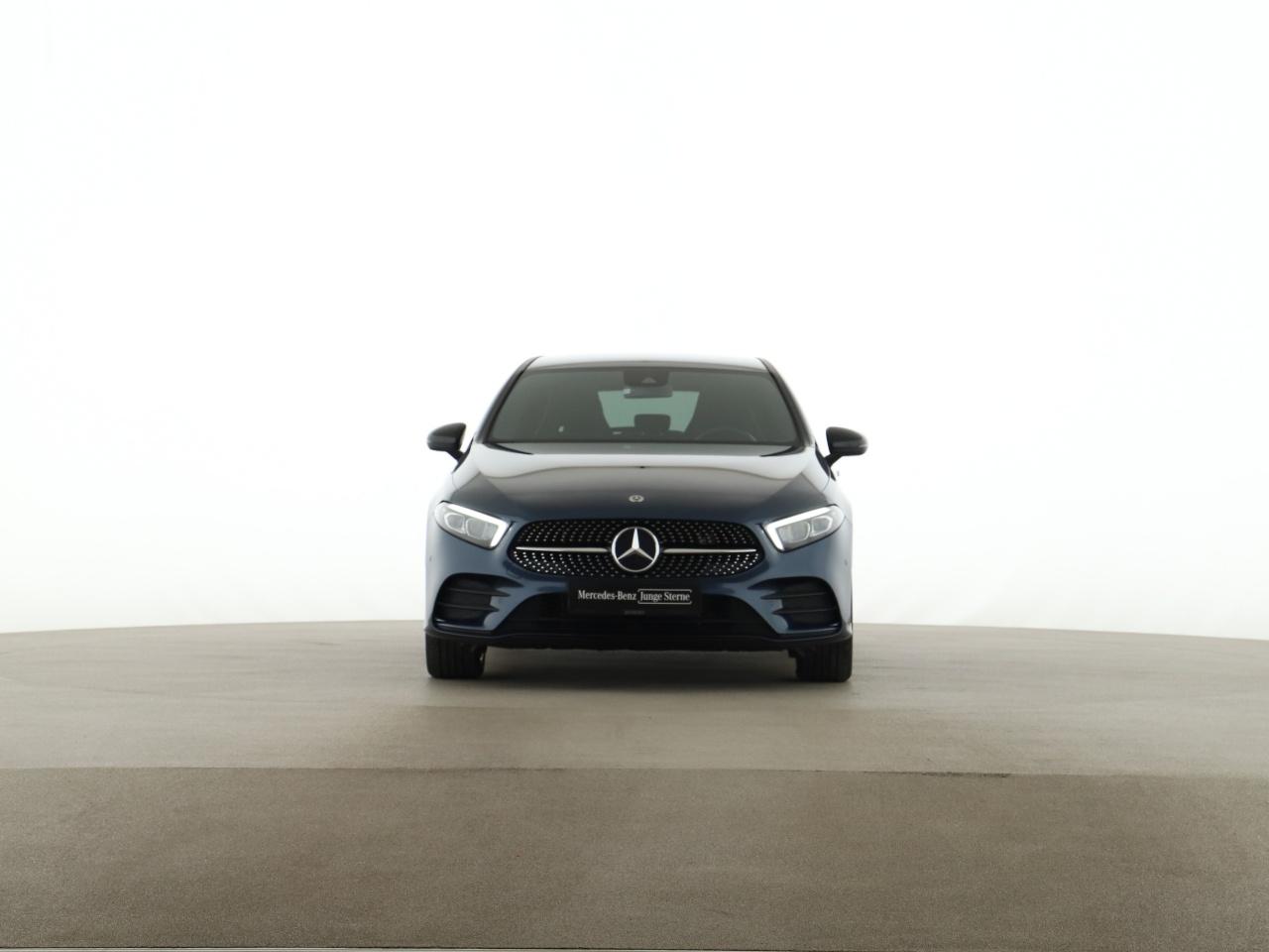 Mercedes-Benz A 250 e AMG Night MBUX AHK LED Navi Park-Ass.
