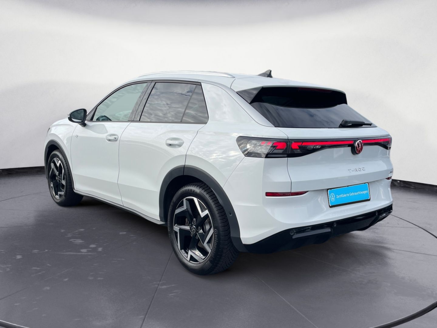 Volkswagen T-Roc R-Line 1.5 eTSI DSG MATRIX NAVI KAMERA KEY foto 3