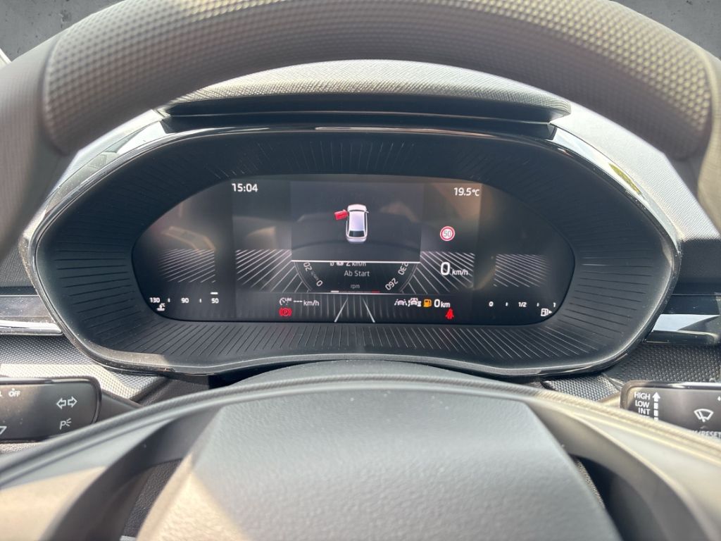 Fahrzeugabbildung SKODA Fabia ESSENCE 1.0 Apple CarPlay Kinders. Vorb.