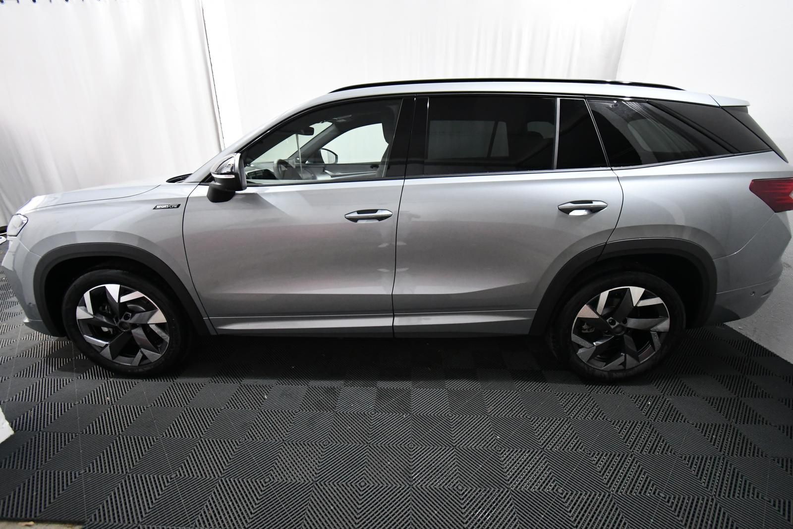 Skoda Kodiaq 2.0 TDI 4x4 DSG Sportline - Pano, AHK, Na imagem 2