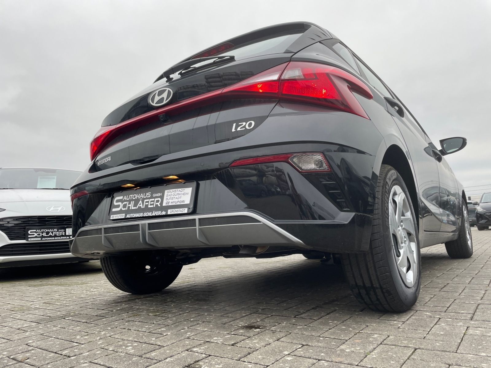 Fahrzeugabbildung Hyundai i20 1.0 T-GDI Select Navi Funktion