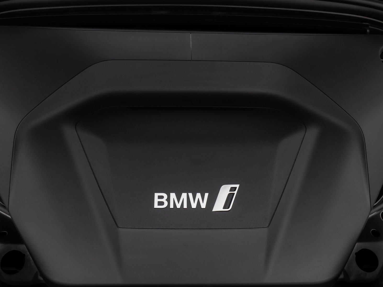 Fahrzeugabbildung BMW iX2 eD20 M Sport 360&deg;HUD DAB H/K Panorama 19Zoll