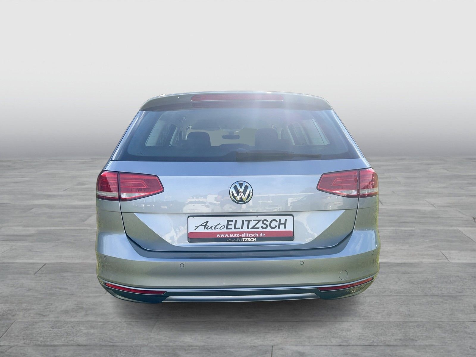 Fahrzeugabbildung Volkswagen Passat Variant TSI Comfortline BMT LED Navi ACC