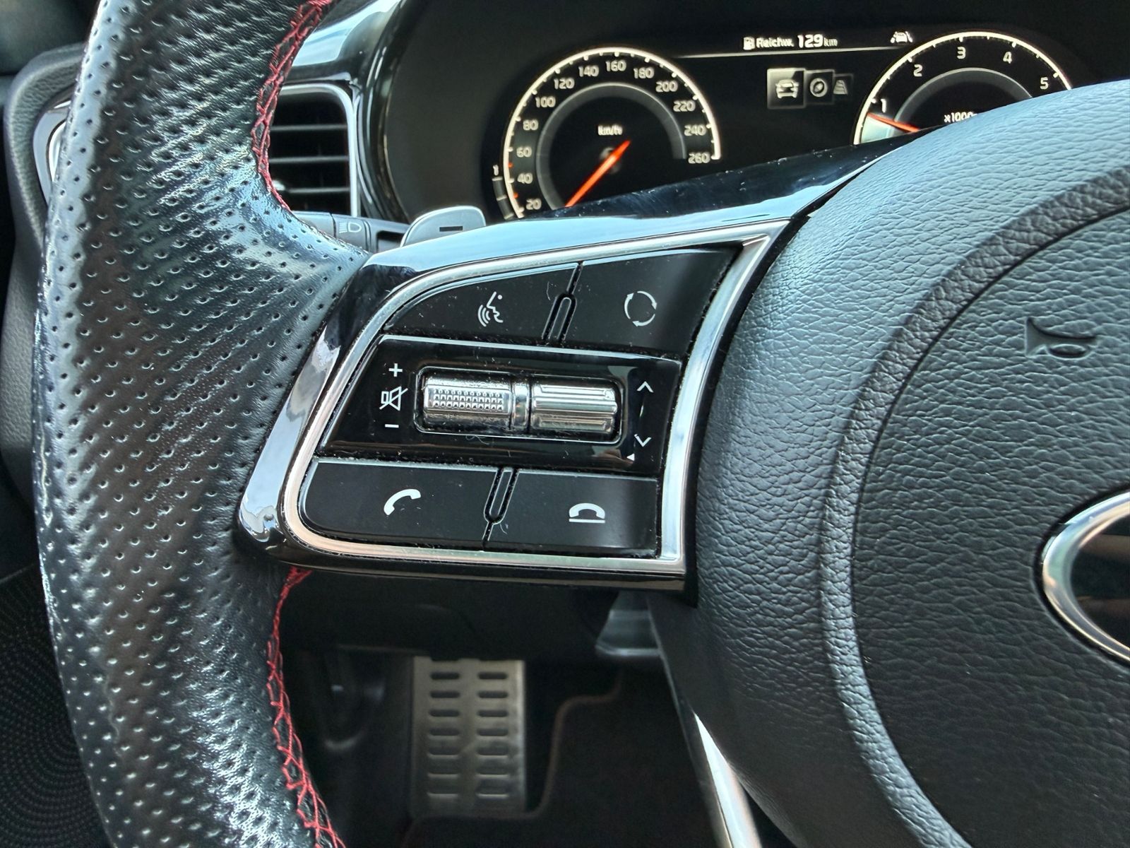 Fahrzeugabbildung Kia ProCeed GT PANO AHK LED NAVI
