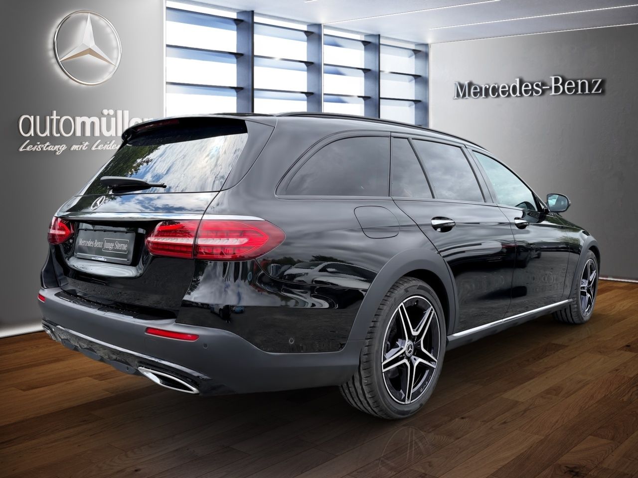 Fahrzeugabbildung Mercedes-Benz E 400 d 4M T Aut. NIGHT+AMG19''+HEADUP+360°+STHZ