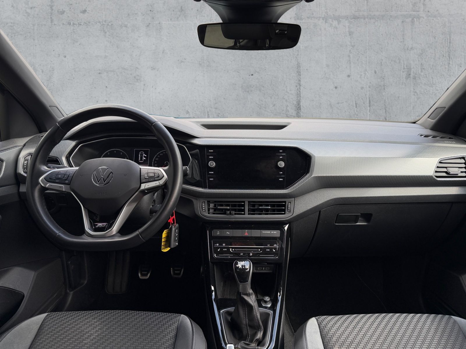 Volkswagen T-Cross - Bild 9