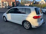 Volkswagen Touran 2.0 TDI Highline+PANO+KAMERA+STANDHEIZUNG - VW Touran Gebrauchtwagen in Düsseldorf