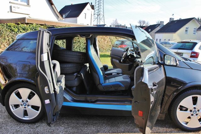 BMW i3s (120 Ah),RFK,20Zoll,Navi,s.gepfl.