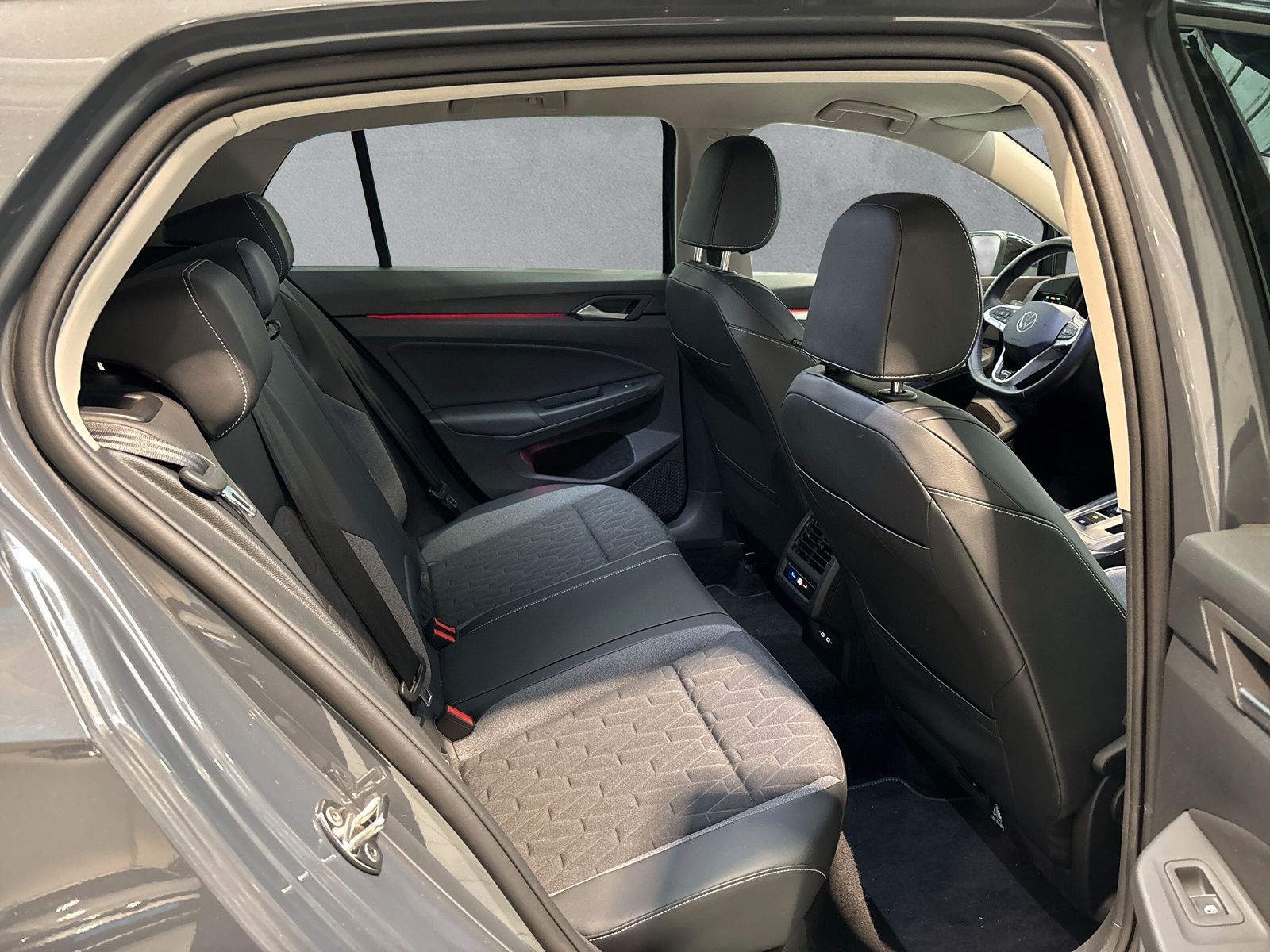 Fahrzeugabbildung Volkswagen Golf 2.0 TDI Goal AHK AppConnect Kamera ACC