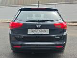 Kia Ceed Sportswagon Dream PREMIUM+*NAVI*KAMERA*AHK* - Kia Kombi Cee d mit Diesel-Antrieb