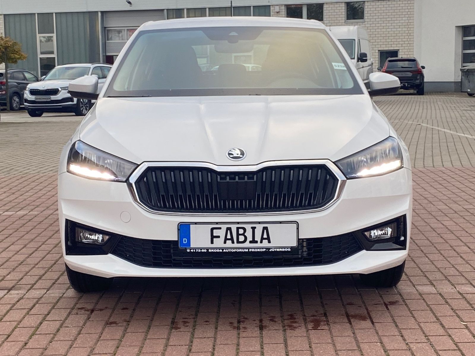Fahrzeugabbildung SKODA Fabia 1.0l MPI Essence *SOFORT*KLIMA*PDC hinten*