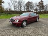 Mercedes-Benz CLK 200 AVANTGARDE Avantgarde - rote Mercedes-Benz CLK 200