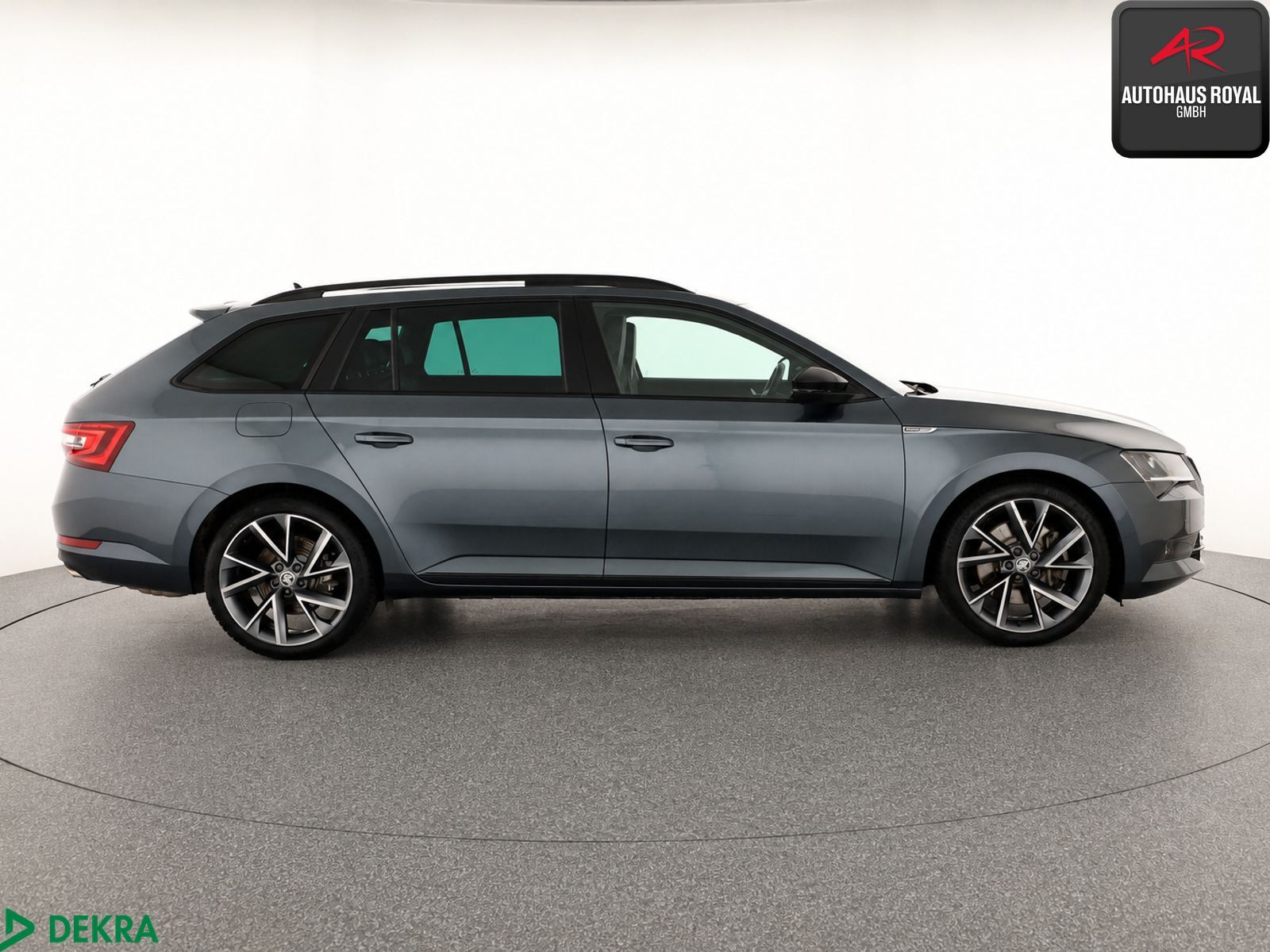 Skoda Superb Combi 2.0 TSI 4x4 SPORTLINE PANO CANTON foto 6