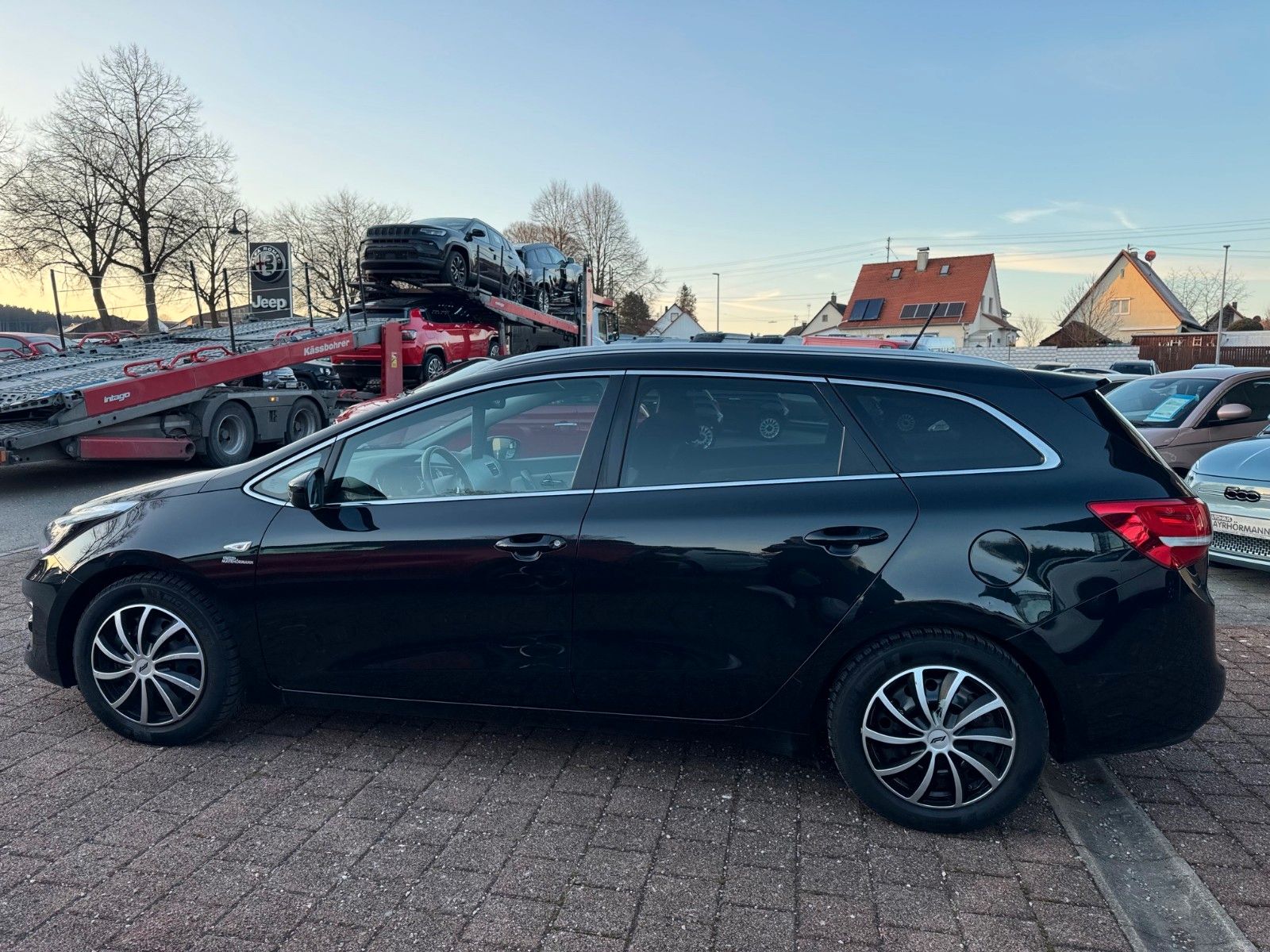 Fahrzeugabbildung Kia cee'd Sportswagon DREAM TEAM NAVI KAMERA TEMPO