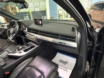 Audi Q7 - 12