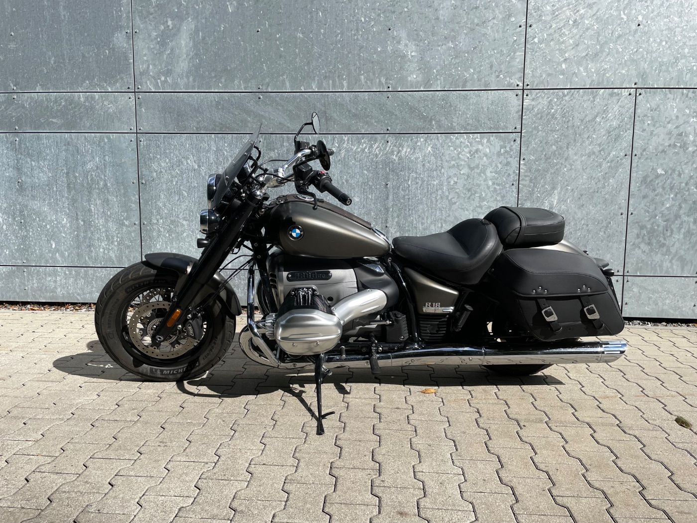 Fahrzeugabbildung BMW R 18 Classic, Koffer, Weekender Sitz, Lenkererh.